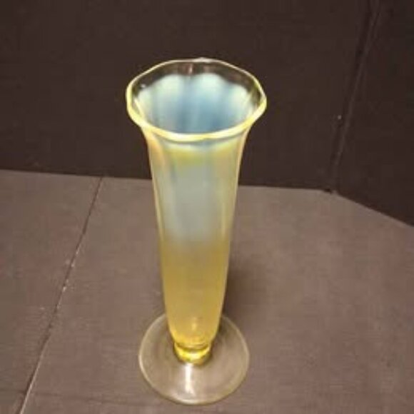 Vintage Uranium Glass Vase by V Hankercheif - Picture 2 of 8